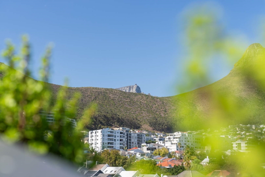To Let 2 Bedroom Property for Rent in Sea Point Western Cape